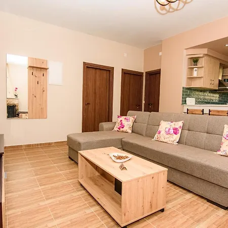 Seascape Holiday home *